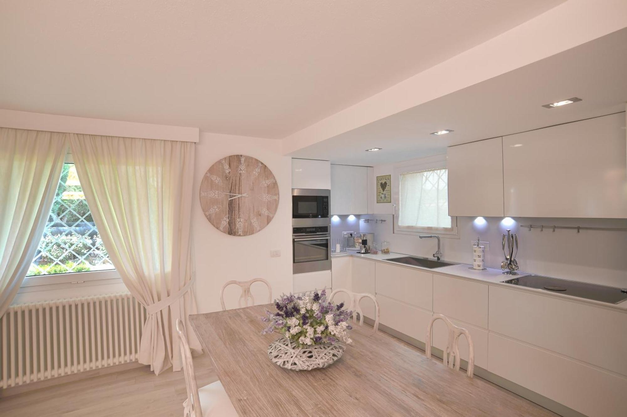 Summer Luxury Apartment Adults Only ออลเบีย ภายนอก รูปภาพ